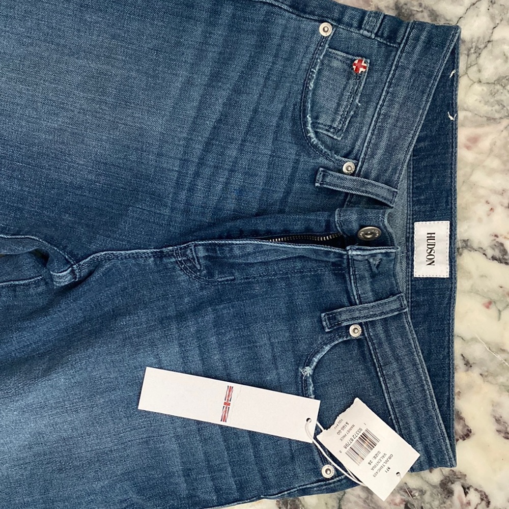 PRICE DROP 💣 🇬🇧 Hudson Jeans Super Skinny crop 25” new with tags 🇬🇧